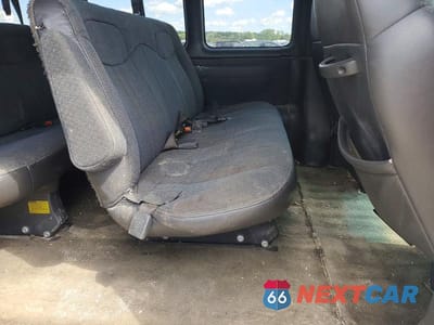 Zdjęcie 11 z 13 samochodu: 2001 CHEVROLET EXPRESS G3500 VIN:1GAHG39R711206082 - miniatura