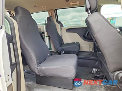 Zdjęcie 11 z 13 samochodu: 2019 DODGE GRAND CARAVAN SE VIN:2C7WDGBG4KR584271 - miniatura