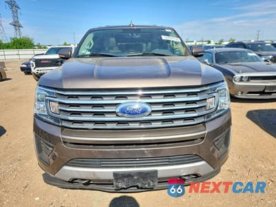 Piąte zdjęcie samochodu w środku: 2019 FORD EXPEDITION MAX XLT VIN:1FMJK1JT3KEA21214 - miniatura
