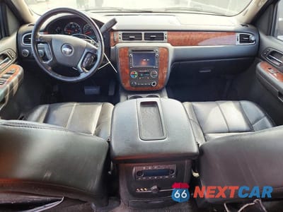 Zdjęcie 8 z 13 samochodu: 2008 CHEVROLET SUBURBAN K1500 LS VIN:3GNFK16358G200642 - miniatura
