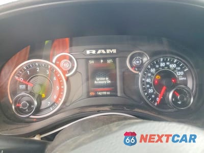 Zdjęcie 9 z 12 samochodu: 2019 RAM 1500 BIG HORN VIN:1C6SRFFT8KN788638 - miniatura