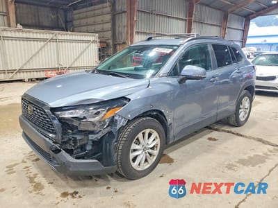 2022 TOYOTA COROLLA CROSS LE 7MUCAAAG5NV018080 - główne zdjęcie licytacji z USA - miniatura