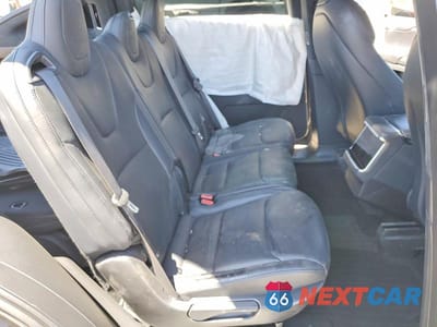 Zdjęcie 10 z 13 samochodu: 2025 TESLA MODEL X VIN:7SAXCAE52SF467346 - miniatura