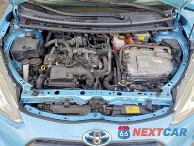 Zdjęcie 11 z 12 samochodu: 2015 TOYOTA PRIUS C ONE VIN:JTDKDTB33F1091600 - miniatura