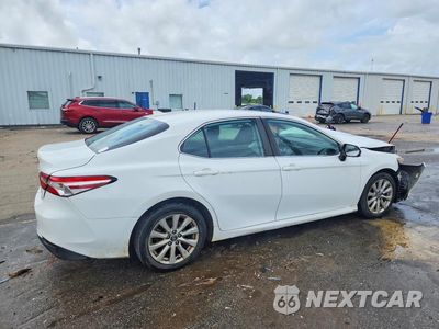 Trzecie zdjęcie samochodu z tyłu: 2019 TOYOTA CAMRY LE VIN:4T1B11HK9KU773736 - miniatura
