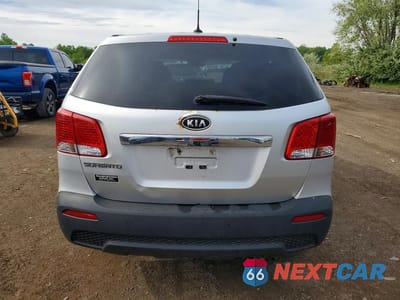 Zdjęcie 6 z 13 samochodu: 2011 KIA SORENTO BASE VIN:5XYKT3A16BG149051 - miniatura