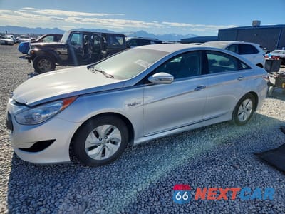 2015 HYUNDAI SONATA HYBRID BASE KMHEC4A42FA128423 - główne zdjęcie licytacji z USA - miniatura