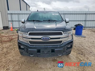 Piąte zdjęcie samochodu w środku: 2018 FORD F150 SUPERCREW VIN:1FTEW1EG2JFD69652 - miniatura