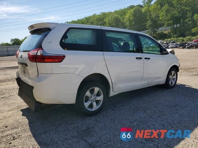 Trzecie zdjęcie samochodu z tyłu: 2017 TOYOTA SIENNA L 7-PASSENGER VIN:5TDZZ3DC9HS826826 - miniatura