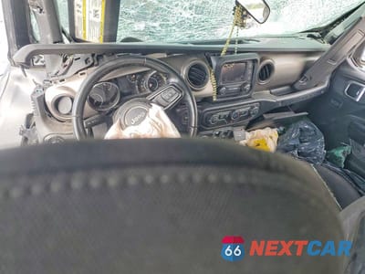 Zdjęcie 8 z 13 samochodu: 2020 JEEP WRANGLER SPORT VIN:1C4GJXAN6LW232845 - miniatura