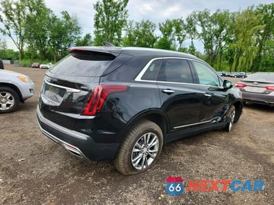 Trzecie zdjęcie samochodu z tyłu: 2020 CADILLAC XT5 PREMIUM LUXURY VIN:1GYKNDRS1LZ236334 - miniatura