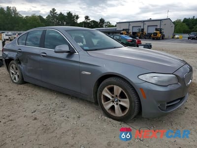 Czwarte zdjęcie samochodu z boku: 2012 BMW 528 XI VIN:WBAXH5C58CDW07978 - miniatura