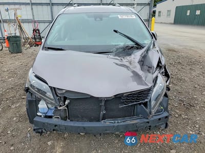 Piąte zdjęcie samochodu w środku: 2018 TOYOTA SIENNA SE PREMIUM 8-PASSENGER VIN:5TDXZ3DC1JS931101 - miniatura