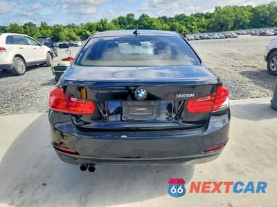 Zdjęcie 6 z 12 samochodu: 2014 BMW 328 I VIN:WBA3A5C5XEJ463437 - miniatura