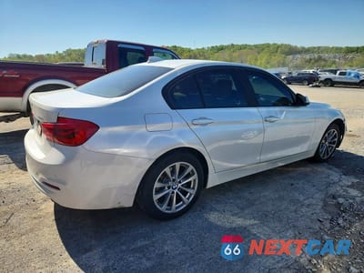 Trzecie zdjęcie samochodu z tyłu: 2016 BMW 320 XI VIN:WBA8E5G58GNU19274 - miniatura
