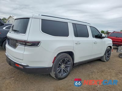 Trzecie zdjęcie samochodu z tyłu: 2022 JEEP GRAND WAGONEER SERIES I VIN:1C4SJVEJXNS109856 - miniatura