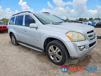 Czwarte zdjęcie samochodu z boku: 2008 MERCEDES-BENZ GL 320 CDI VIN:4JGBF22E58A395242 - miniatura