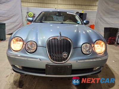 Piąte zdjęcie samochodu w środku: 2003 JAGUAR S-TYPE VIN:SAJEA01U93HM92992 - miniatura