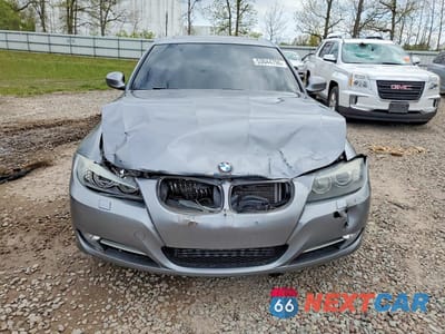 Piąte zdjęcie samochodu w środku: 2011 BMW 335 XI VIN:WBAPL5C51BA919946 - miniatura