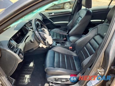 Zdjęcie 7 z 12 samochodu: 2019 VOLKSWAGEN GOLF R VIN:WVWVA7AU9KW228530 - miniatura