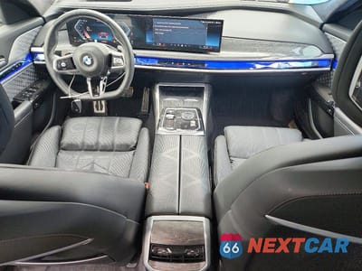 Zdjęcie 8 z 12 samochodu: 2024 BMW 760 XI VIN:WBA33EJ01RCS34401 - miniatura