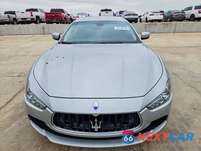 Piąte zdjęcie samochodu w środku: 2016 MASERATI GHIBLI S VIN:ZAM57RSA1G1181072 - miniatura
