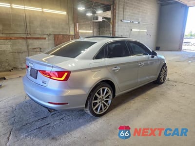 Trzecie zdjęcie samochodu z tyłu: 2015 AUDI A3 PREMIUM VIN:WAUBFGFF4F1119276 - miniatura