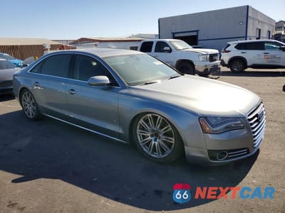Czwarte zdjęcie samochodu z boku: 2013 AUDI A8 L QUATTRO VIN:WAURGAFD0DN006731 - miniatura
