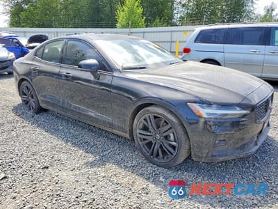 Czwarte zdjęcie samochodu z boku: 2024 VOLVO S60 PLUS VIN:7JRL12THXRG310315 - miniatura