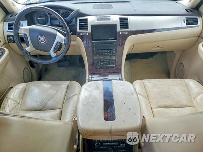 Zdjęcie 8 z 13 samochodu: 2007 CADILLAC ESCALADE V VIN:1GYFK66877R248850 - miniatura