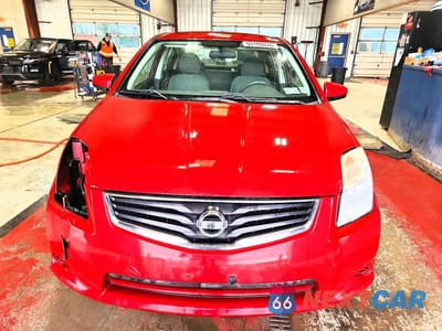 Piąte zdjęcie samochodu w środku: 2010 NISSAN SENTRA 2.0 VIN:3N1AB6AP1AL622157 - miniatura