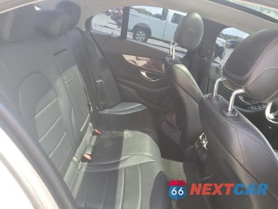 Zdjęcie 10 z 12 samochodu: 2015 MERCEDES-BENZ C 300 4MATIC VIN:55SWF4KB7FU064320 - miniatura