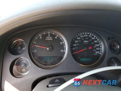 Zdjęcie 9 z 13 samochodu: 2007 CHEV SUBURBAN K2500 VIN:3GNGK26K57G237237 - miniatura