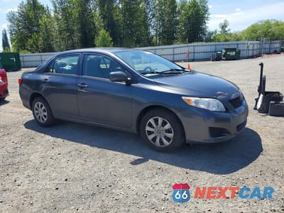 Czwarte zdjęcie samochodu z boku: 2010 TOYOTA COROLLA LE VIN:1NXBU4EE2AZ220674 - miniatura