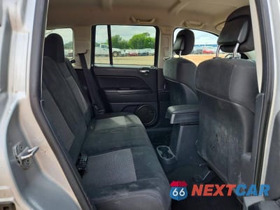 Zdjęcie 11 z 13 samochodu: 2012 JEEP COMPASS VIN:1C4NJCBA3CD665689 - miniatura