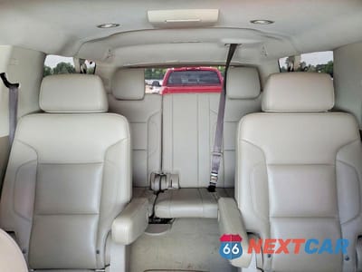 Zdjęcie 10 z 13 samochodu: 2020 CHEVROLET SUBURBAN C1500 LT VIN:1GNSCHKCXLR124032 - miniatura