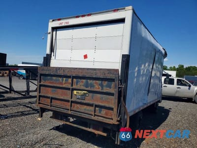 Czwarte zdjęcie samochodu z boku: 2005 ISUZU NPR BOX TRUCK VIN:JALB4B16357005623 - miniatura