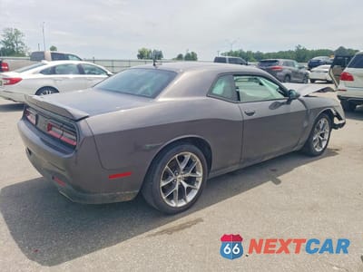 Trzecie zdjęcie samochodu z tyłu: 2022 DODGE CHALLENGER SXT VIN:2C3CDZAGXNH149265 - miniatura