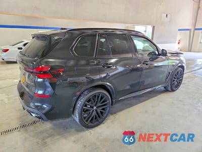Trzecie zdjęcie samochodu z tyłu: 2026 BMW X5 XDRIVE40I VIN:5UX23EU00T9339444 - miniatura