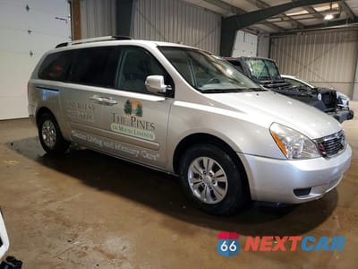 Czwarte zdjęcie samochodu z boku: 2012 KIA SEDONA LX VIN:KNDMG4C7XC6442539 - miniatura