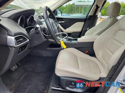 Zdjęcie 7 z 13 samochodu: 2017 JAGUAR F-PACE PRESTIGE VIN:SADCK2BN1HA099918 - miniatura