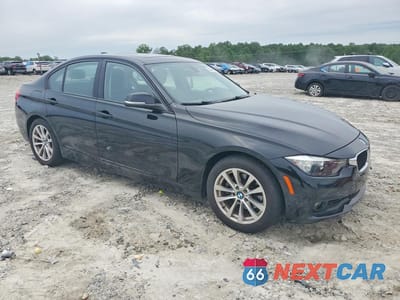 Czwarte zdjęcie samochodu z boku: 2016 BMW 320 I VIN:WBA8E1G53GNT36926 - miniatura