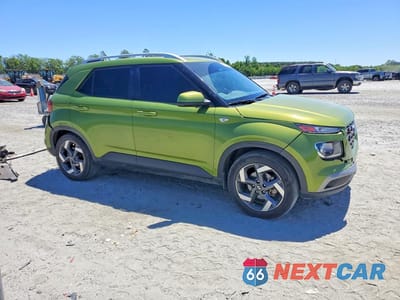 Czwarte zdjęcie samochodu z boku: 2023 HYUNDAI VENUE SEL VIN:KMHRC8A32PU259268 - miniatura