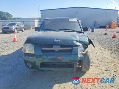Piąte zdjęcie samochodu w środku: 2001 NISSAN FRONTIER KING CAB XE VIN:1N6DD26S61C372496 - miniatura