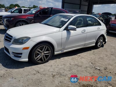 2014 MERCEDES-BENZ C 300 4MATIC WDDGF8AB1EA954887 - główne zdjęcie licytacji z USA - miniatura