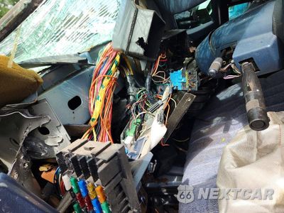 Zdjęcie 9 z 11 samochodu: 1992 CHEVROLET CAPRICE VIN:1G1BL53E3NR125476 - miniatura