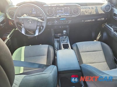 Zdjęcie 8 z 13 samochodu: 2022 TOYOTA TACOMA TRD OFF-ROAD VIN:3TMCZ5AN9NM470364 - miniatura