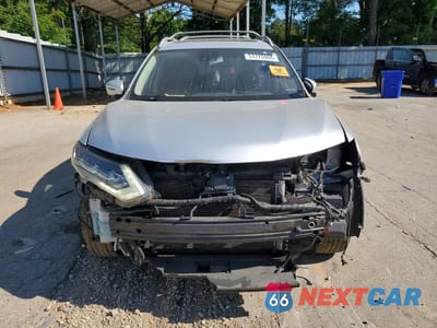 Piąte zdjęcie samochodu w środku: 2017 NISSAN ROGUE S VIN:JN8AT2MT9HW405914 - miniatura