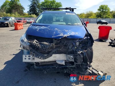 Piąte zdjęcie samochodu w środku: 2016 TOYOTA PRIUS V THREE VIN:JTDZN3EU4GJ049745 - miniatura