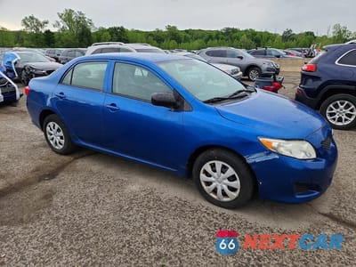Czwarte zdjęcie samochodu z boku: 2010 TOYOTA COROLLA BASE VIN:2T1BU4EE2AC312918 - miniatura